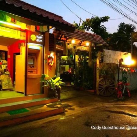 Cody Guesthouse Чиангмай Экстерьер фото