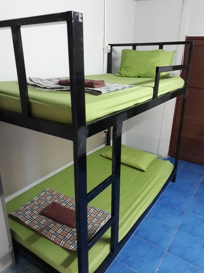 Cody Guesthouse Чиангмай Экстерьер фото