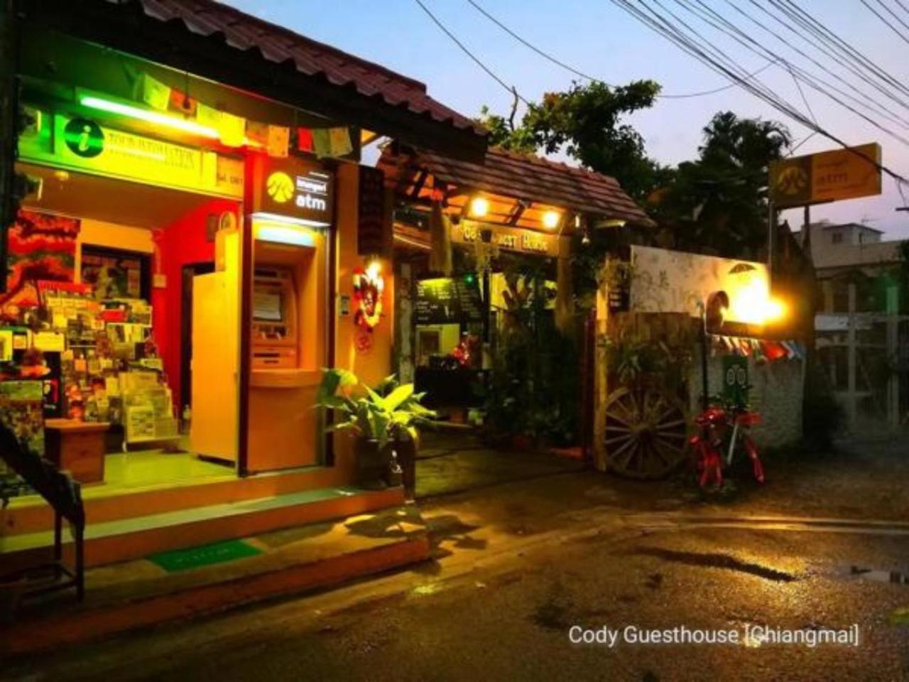 Cody Guesthouse Чиангмай Экстерьер фото