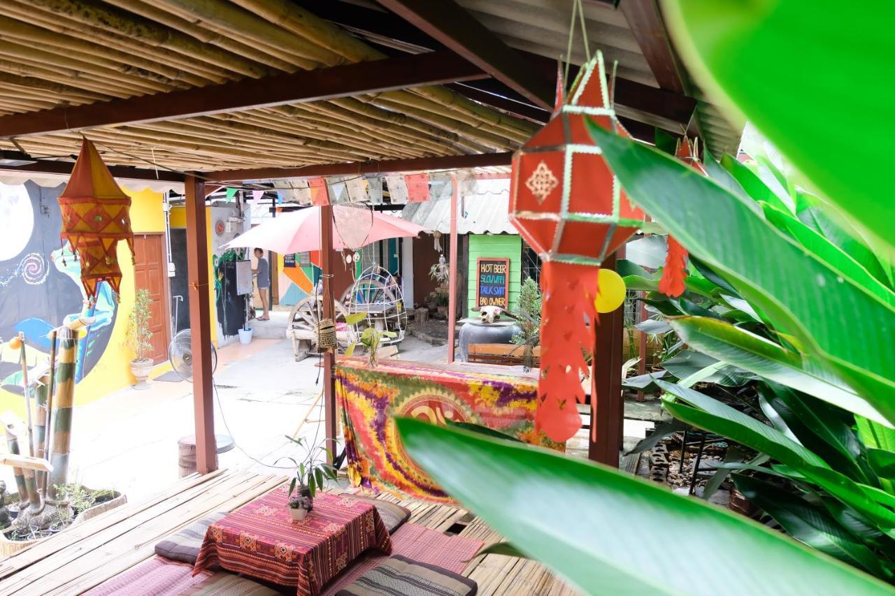 Cody Guesthouse Чиангмай Экстерьер фото