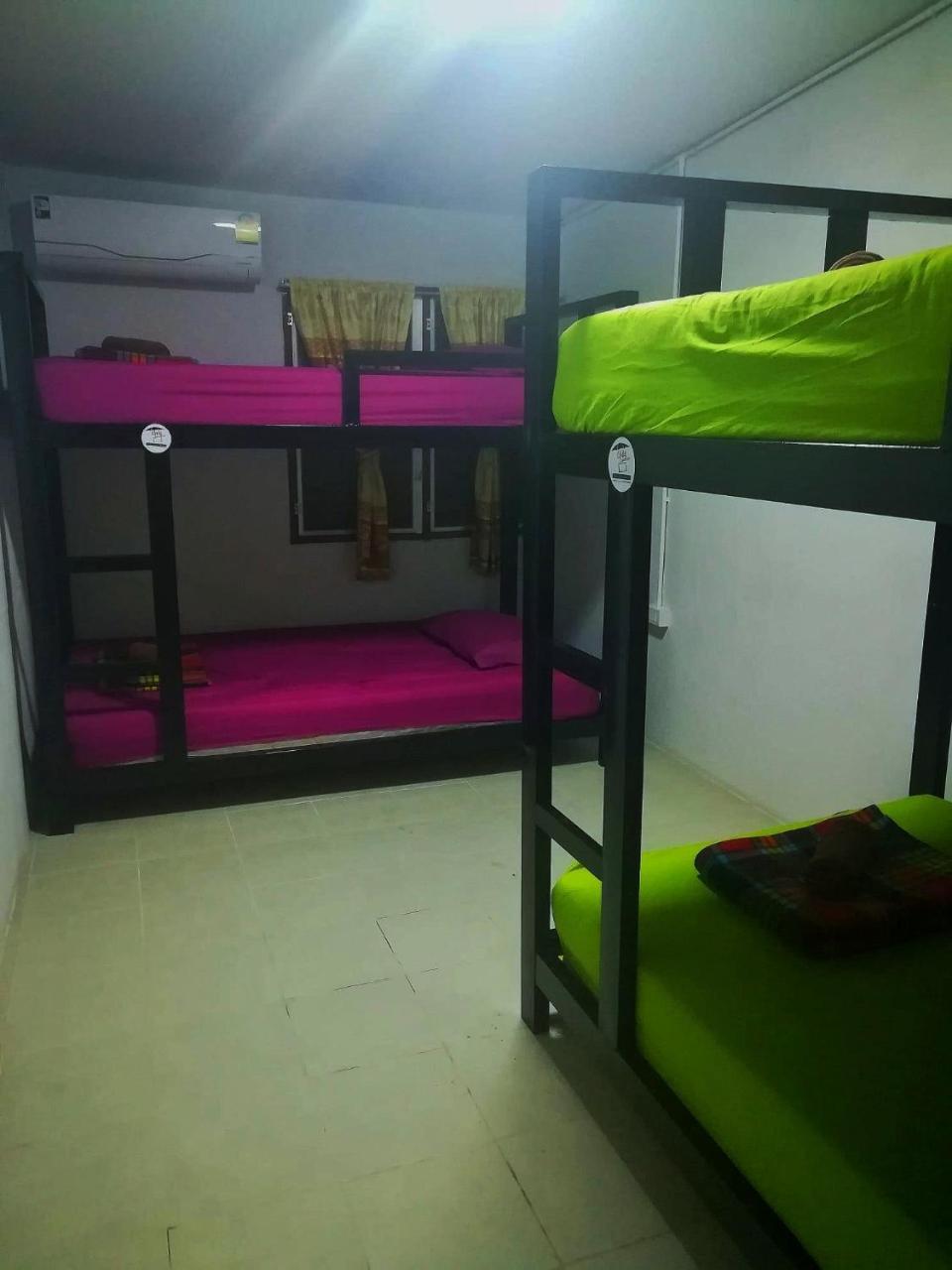 Cody Guesthouse Чиангмай Экстерьер фото